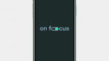 on foocus Logo auf Smartphone